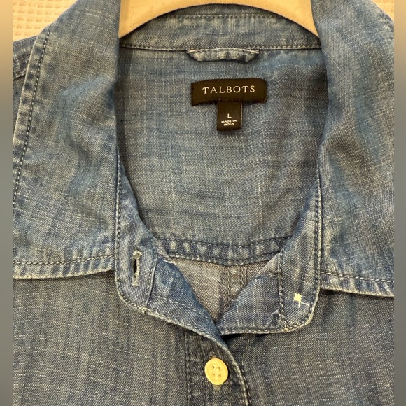 EUC - Talbots Chambray Shirt - size Large, 
Lightweight material - Picture 2 of 7